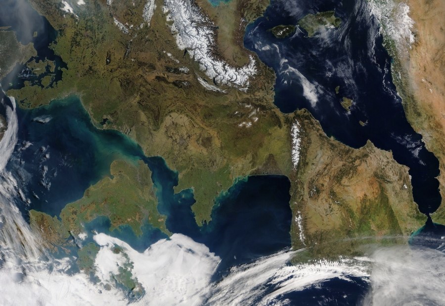 A Closer Look at the Technology Behind Very High Resolution Satellite